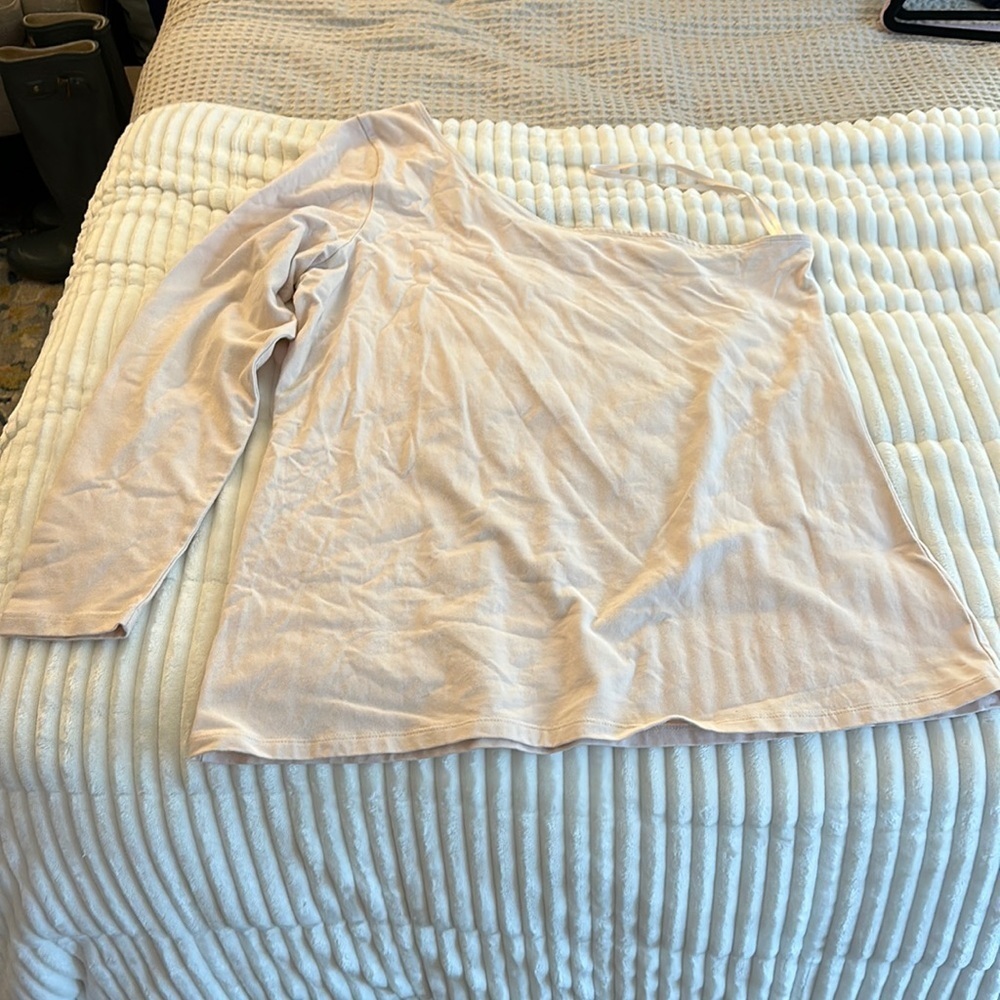 Torrid one sleeve off shoulder light pink tee cotton size XXL - Picture 1 of 3